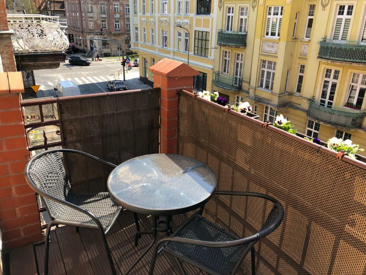 Apartamenty Lazurowy I Sloneczny Z Darmowym Parkingiem Strzezonym Jelení Hora Exteriér fotografie